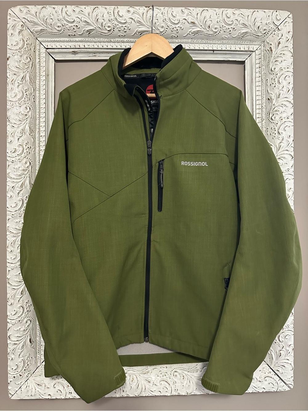 Rossignol Tyax SNC Olive Green Lightweight Softshell Jacket. Size L